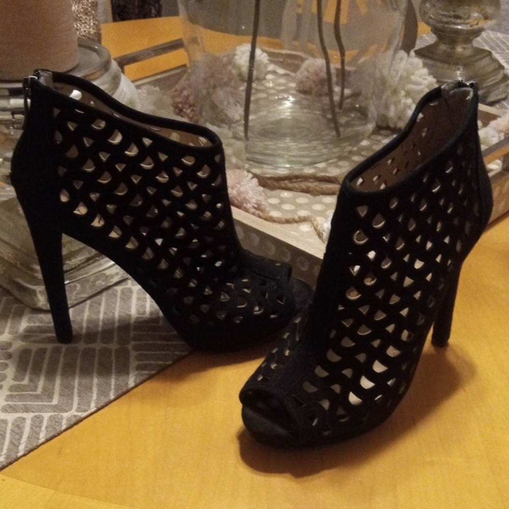 Elegant Black Peep-Toe Heels